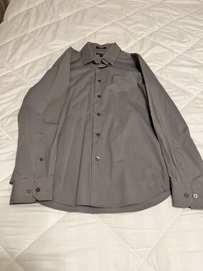 Express Men's Gray Dress Shirt - Solid Button-Down